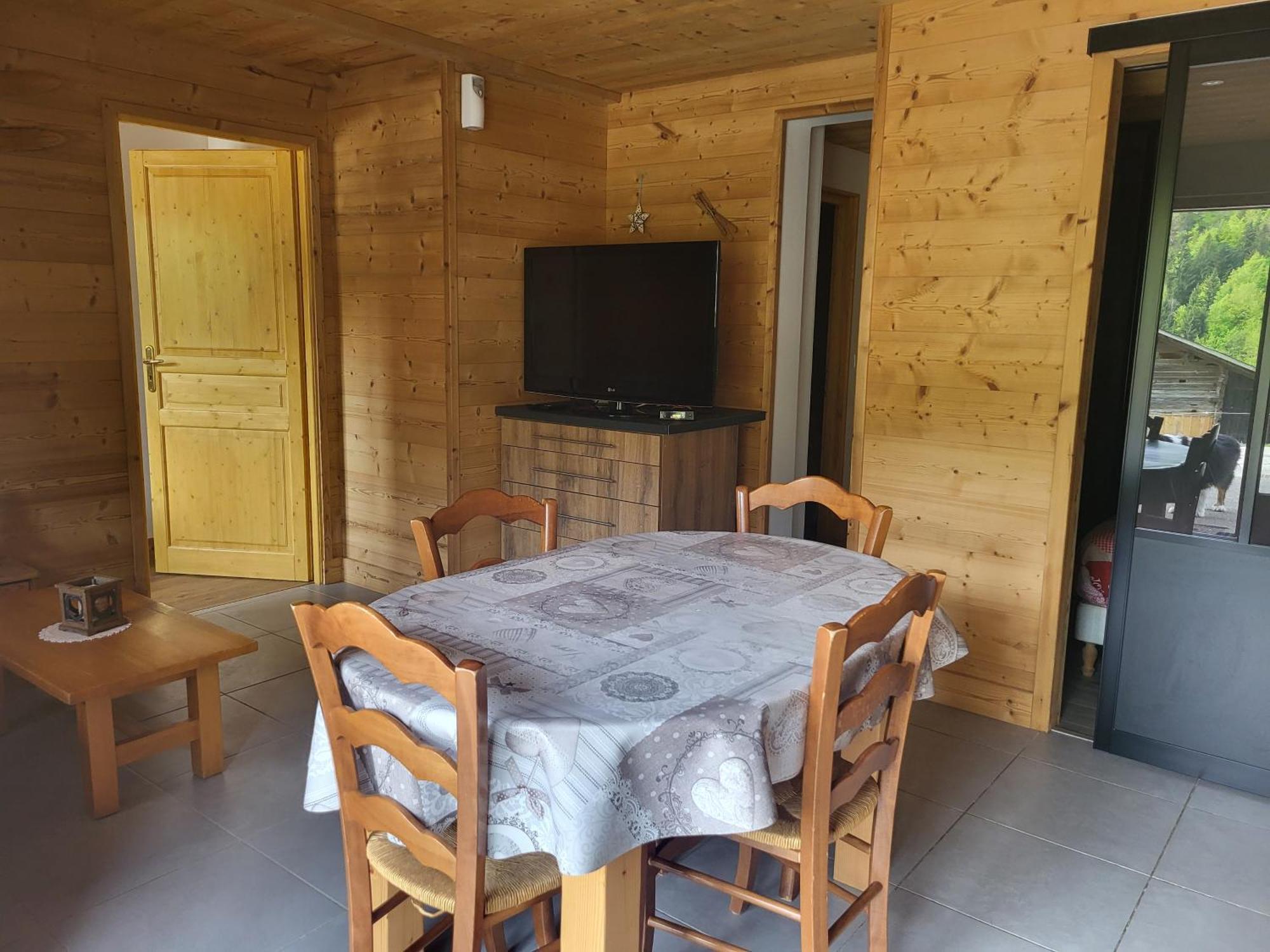 Appartement Cosy Face Aux Aravis Le Grand-Bornand Luaran gambar
